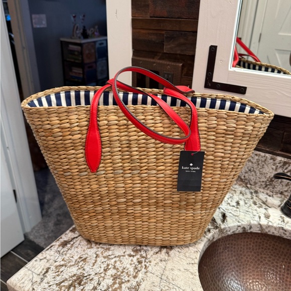 Kate Spade Natural Straw Tote with Red Crab Design - Picture 7 of 7